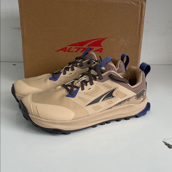 Altra Shoes - Altra Lone Peak 9 Women’s